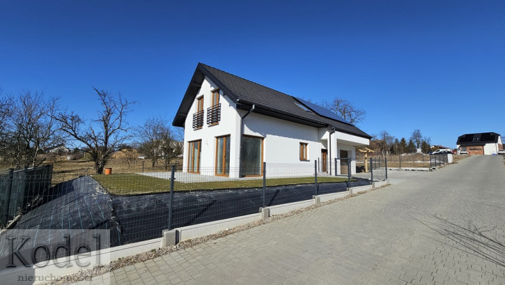 Dom Wynajem Bibice Warszawska 16